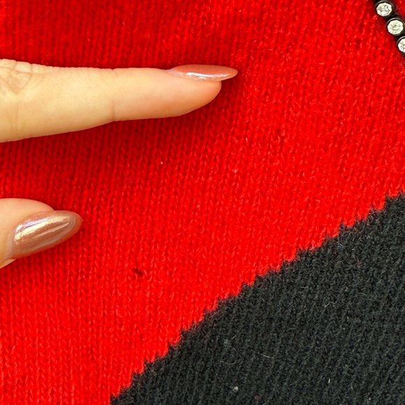 Saks Fifth Avenue 1990s black red diamond rhinestones lambs wool sweater - Picture 4 of 7